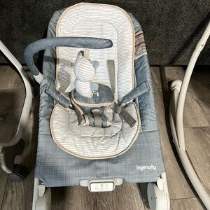 Ingenuity Baby Swing in Blue and White